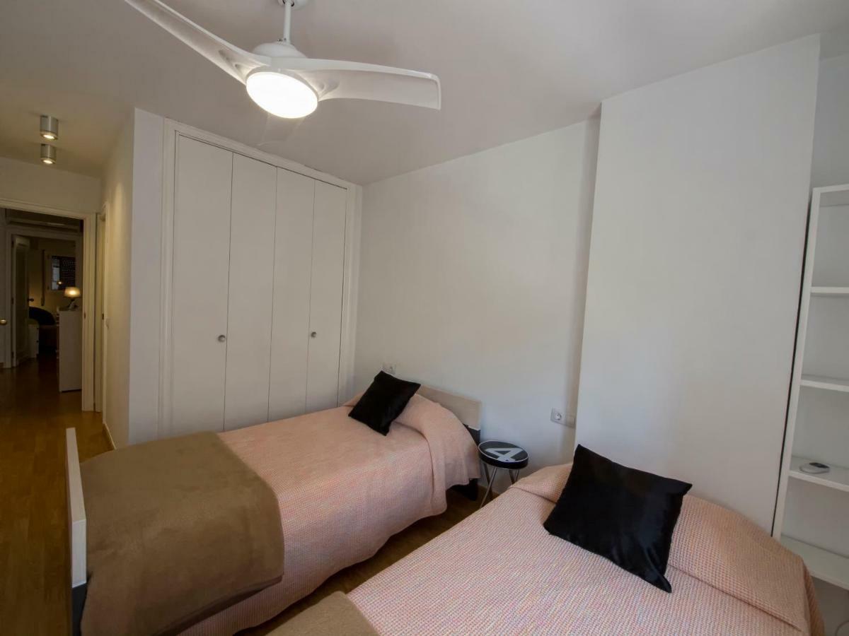 Mercado Suite Apartamento อาลิกันเต ภายนอก รูปภาพ
