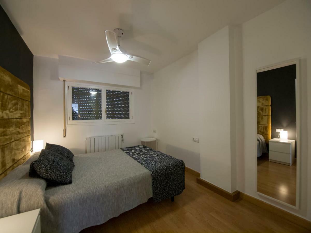 Mercado Suite Apartamento อาลิกันเต ภายนอก รูปภาพ